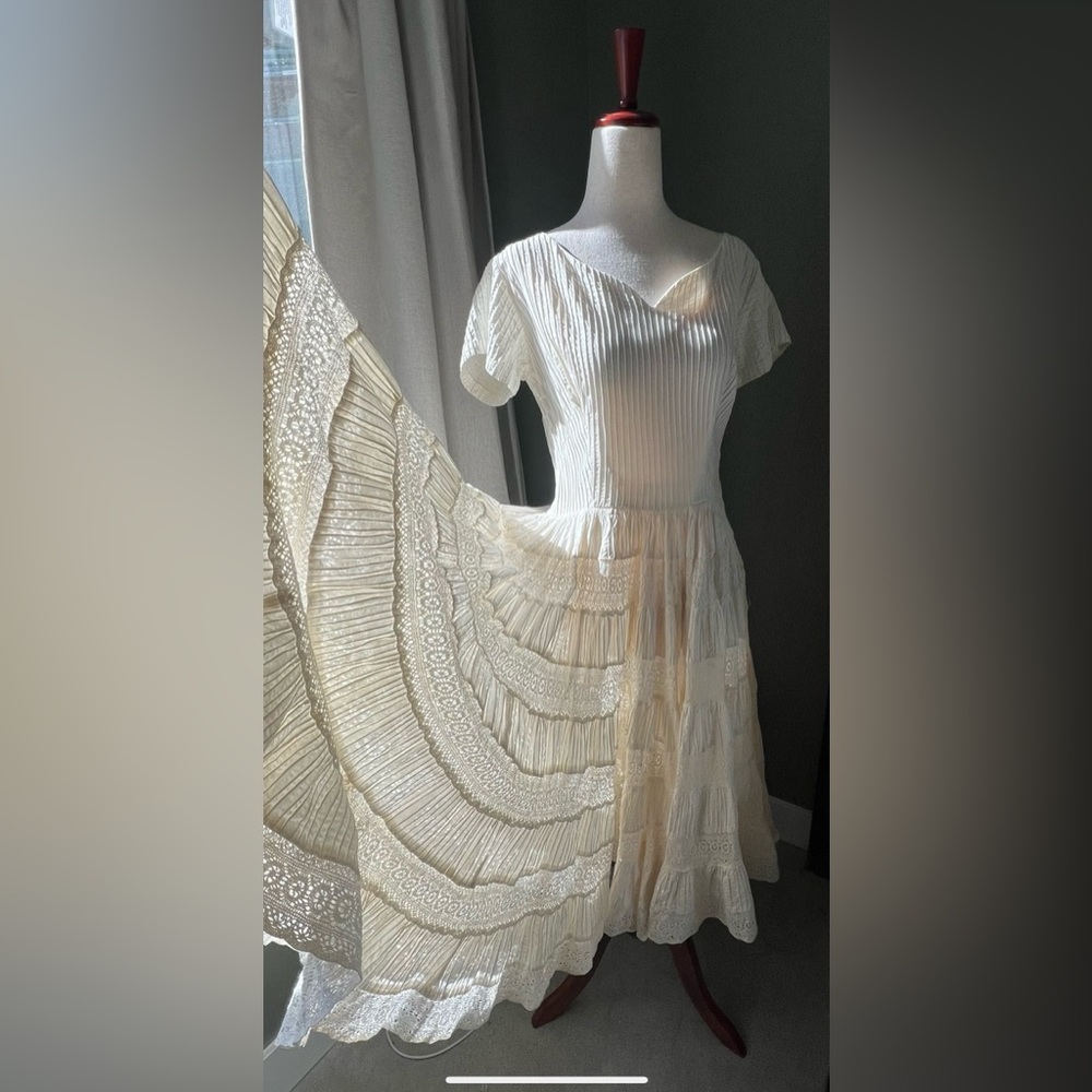 Vintage Crocheted Dress • Boho Bohemian • Wedding • Fiesta • Tashi Castillo